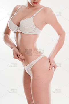 用户wlM2Y37h采集到女模胸部