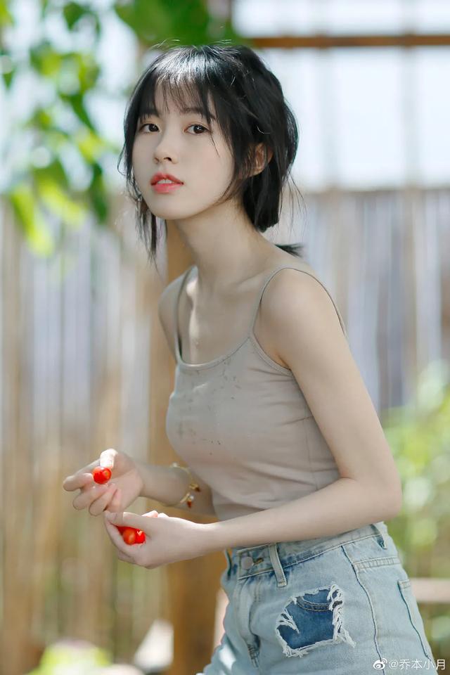乔本小月 性感写真