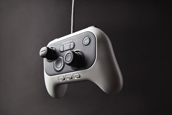 Auris Controller | A...