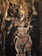 铁佛寺这组塑像，绝对是另类中的另类。真不知道明人是如何把二十四诸天想象成这个样子。看起来还真有的恐怖，一点佛国的安详乐土的氛围都没有。