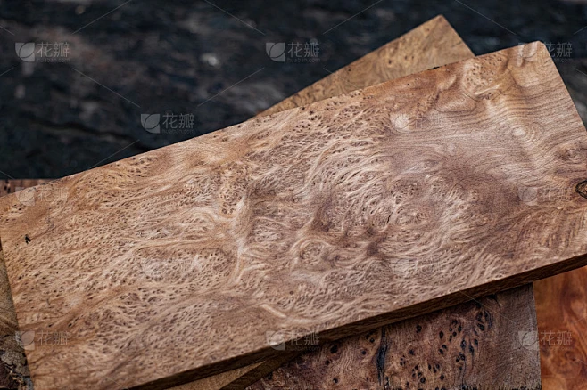 锯木、树瘤木等为工艺品做准备素材-花瓣网