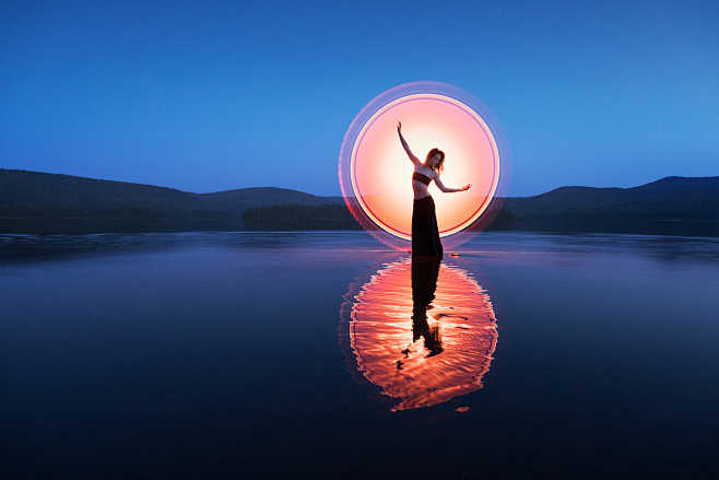 One second light-pai...