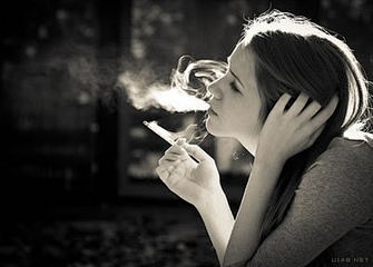 女人抽烟_360图片
