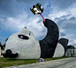 成都都江堰仰天窝广场的躺平大熊猫