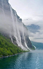 The Seven Sisters Waterfall in Norway 挪威七姐妹瀑布。