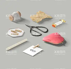 化妆品  - 源文件下载【酷图网】化妆品海报,化妆品套盒,护肤品套盒,化妆品,护肤品,高级化妆品,高级护肤品,高级套盒,高端套盒,高端化妆品,高端护肤品,黄色,金色,光,国际大牌,横版,简约,美容院海报,店铺挂墙海报,店铺产品灯箱,展柜灯箱海报,展柜产品灯箱,产品展示海报,