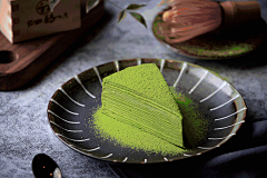 杭州独此一家！150年宇治抹茶！这才是最正宗的 : 　　▶ 其实，我们想在昨天，2017年的第一天跟你们说新年好的。但因为前一晚跨年狂欢至天明，所以昨天昏睡了一天…… 　　▶ 至今，我还没见过不爱吃抹茶的妹子，“每每有人问起，我都会好奇的询问对甜品爱不释手的饿