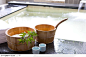 温泉SPA -泳池旁的木盆与清茶
