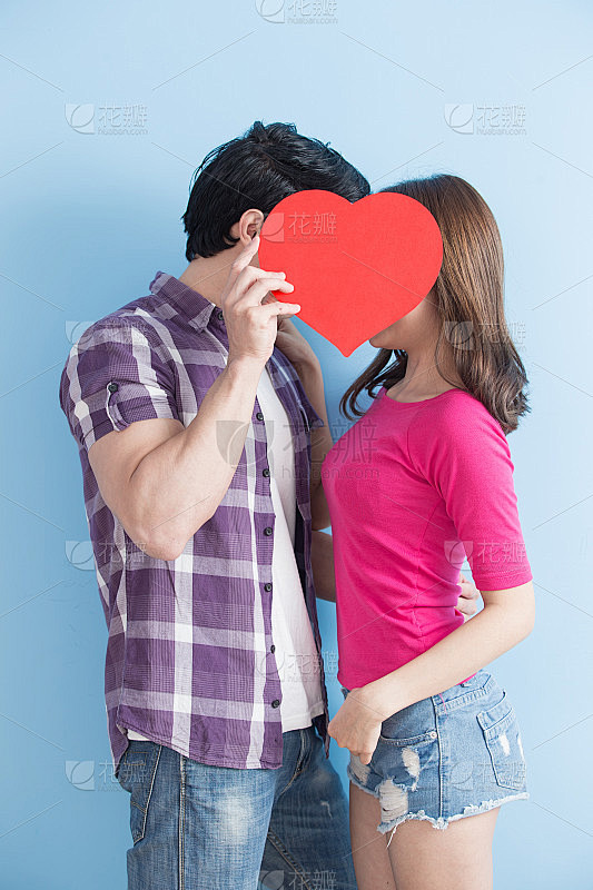 年轻夫妇振作起来
