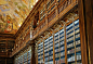 #七月哪儿好玩#布拉格斯塔拉霍夫修道院的图书馆是世界十大最美图书馆之一，波西米亚第二古老的教会图书馆。这个有八百多年历史的图书馆除了20000多藏书之外，它本身也是一部绝美史诗 #捷克旅行##随手拍旅途# @新浪旅游