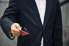 黑红银行卡商务企业名片样机