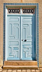 Puerta azul. Por Siuloon