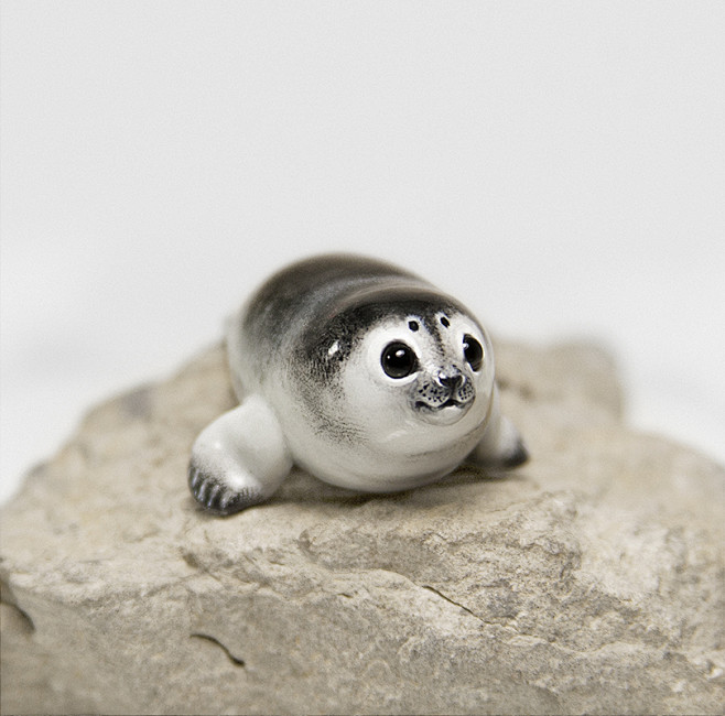 Baby Seal Figurine b...