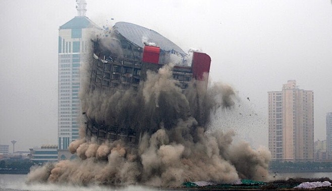 爆炸