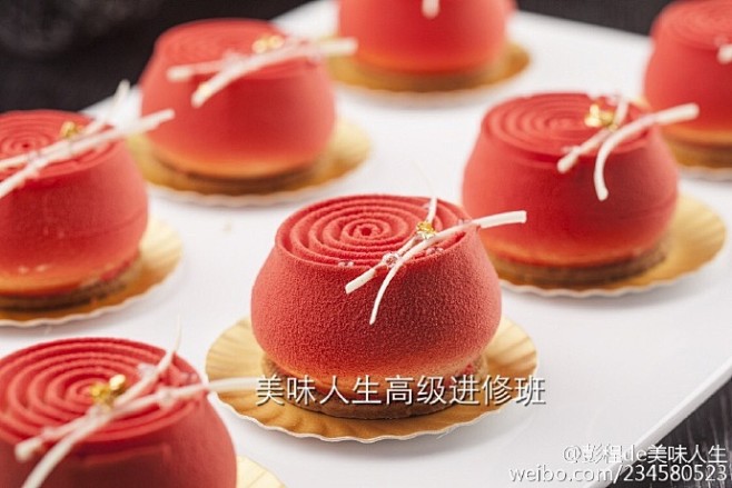 红，各种各样红色的蛋糕。
以下图片均为【...