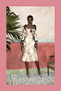 Gucci Pre-Fall 2016 Fashion Show : The complete Gucci Pre-Fall 2016 fashion show now on Vogue Runway.