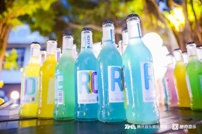 酷狗企业文化日派对，更多高清无水印照片请...