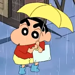 穿雨鞋躲雨并救了一只青蛙先生的新酱好可爱好有爱心（《蜡笔小新》S2EP756换洗衣物都没了）