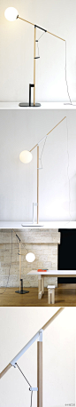 法国设计师Alban Le Henry用松木和金属制作的灯具“Wherever”。 via: http://t.cn/a1TsOp