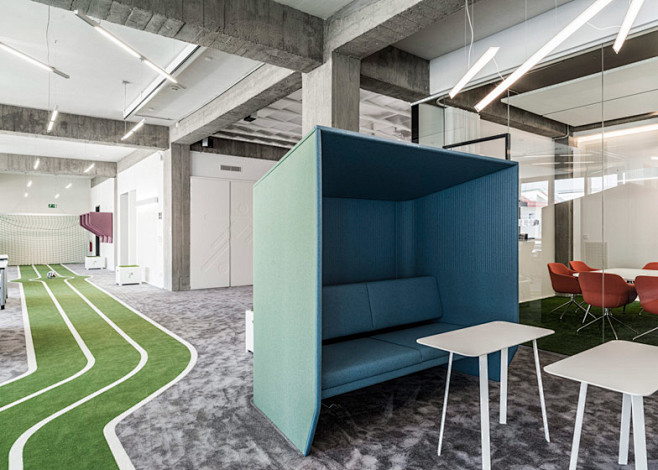 Onefootball HQ by TK...