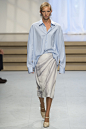 Jil Sander Spring 2017 Ready-to-Wear Fashion Show : The complete Jil Sander Spring 2017 Ready-to-Wear fashion show now on Vogue Runway.