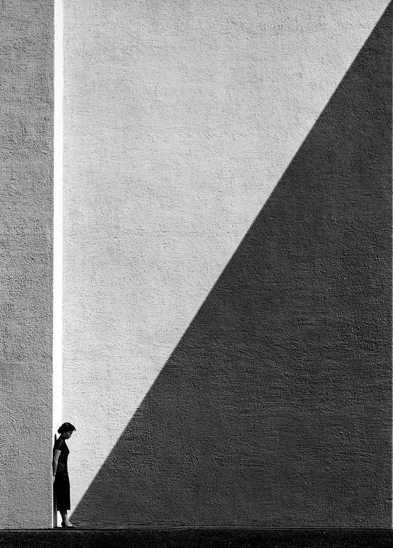 香港摄影大师  何藩 （Fan Ho）作...