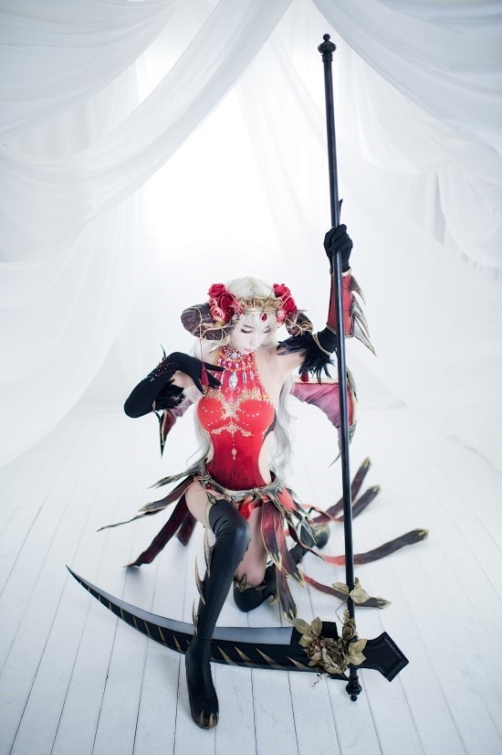 性感美女露背紧身衣cosplay