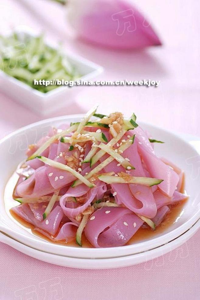 紫苋菜汁凉皮的做法(凉菜) 【紫苋菜汁凉.