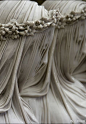 ​ 
雕塑艺术中关于薄纱的表现，精湛！
​ ​​​​
