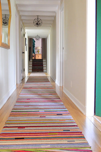 二楼卧室走廊用这种颜色，很放松