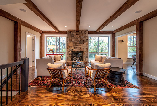 Living room - mid-si...