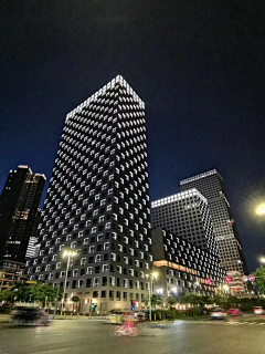 Qinai阿诗玛采集到夜景亮化