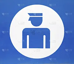蓝色指示牌指示派出所