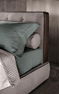 SALONE DEL MOBILE 2 - Un particolare di Minotti Bedford Bed