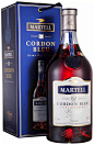 世界知名酒品牌马爹利Martell，换新LOGO和包装啦！重新绘制了燕子和盾徽图案~
