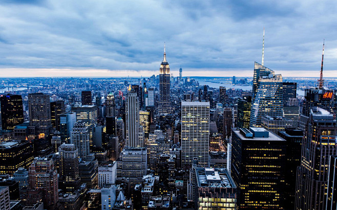 城市街景建筑摄影繁忙快节奏繁华道路背景素材夜生活灯红酒绿