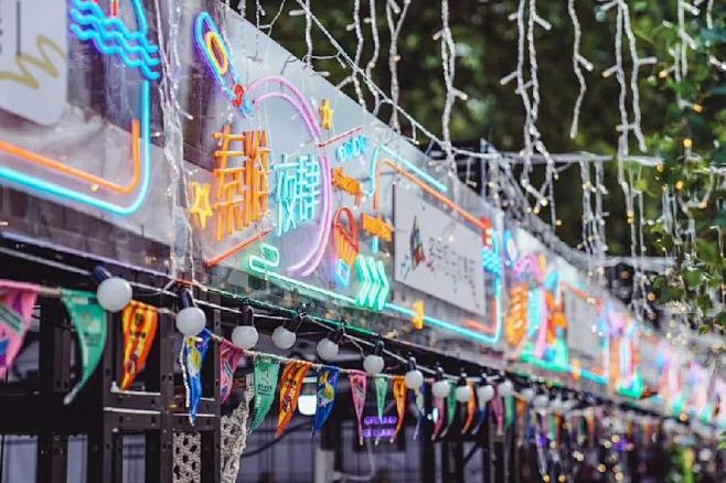 孟萨设计分享|地摊“逼死”购物中心？我笑...