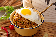 设计狮小羊采集到餐饮菜品图