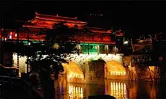 凤凰古城梵净山景区双座四日游,重庆到铜仁旅游线路