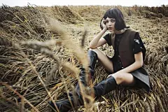 维多利亚的后狂欢-Grey杂志人像-一个低沉丰富喜怒无常的废墟风格时尚---酷图编号1110648