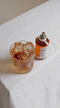 Join us for a delightful mocktail journey inspired by the harmonious blend of art and aroma found in Jazz Club with @shirleygarrier.

#MaisonMargielaFragrances #SmellsLikeMemories