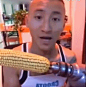 真是一点脸不要，我就扭个头，还剩一个盘子