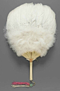 18至19世纪，中国出口西方国家的羽扇，现藏于美国波士顿博物馆。