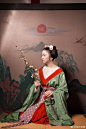 凌波不过横塘路，但目送、芳尘去。
锦瑟年华谁与度？月桥花院，琐窗朱户，只有春知处
不刻意鄙薄哪个时代，也不过分向往哪个时代，每个当下都是最自然的存在。不过，偶尔体验一下古人的生活也不错。这次体验了风雅的宋朝，绮丽的南北朝，还有短暂的隋朝。感谢复原小组的小伙伴们@朝代復原体 ​​​​...展开全文c