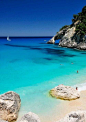 意大利撒丁岛绿松石海滩
