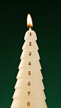 As the festivities approach, the air begins to carry a familiar scent…
Sapin, infused into a limited-edition collection. This year, the Maison Diptyque icon takes the shape of candles, diffusers and even an Advent taper. New fragrant notes, but as enchant