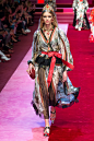 【多图】Dolce&Gabbana杜嘉班纳2018年春夏高级成衣时装发布秀_T台展示_VOGUE时尚网