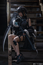 #cosplay##明日方舟#明日方舟超话

 博士面罩下面是什么样子的呢？悄悄看看吧……

拉菲艾拉/羽毛笔：千禾
摄影：@爆炸蜻蜓
服装：@nekocos...展开全文c