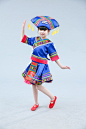 新款儿童阿昌族舞蹈演出服装表演服 : 本款产品某宝有售，到手价为79元包邮，点击查看产品介绍，优惠信息，购买地址，典型评价以及同款对比。产品原标题：新款儿童阿昌族民族舞蹈演出服装男女童传统少数民族葫芦丝表演服