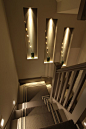 Stripped stair runner and lit niches John_Cullen_corridors_stairs_lighting-67: 